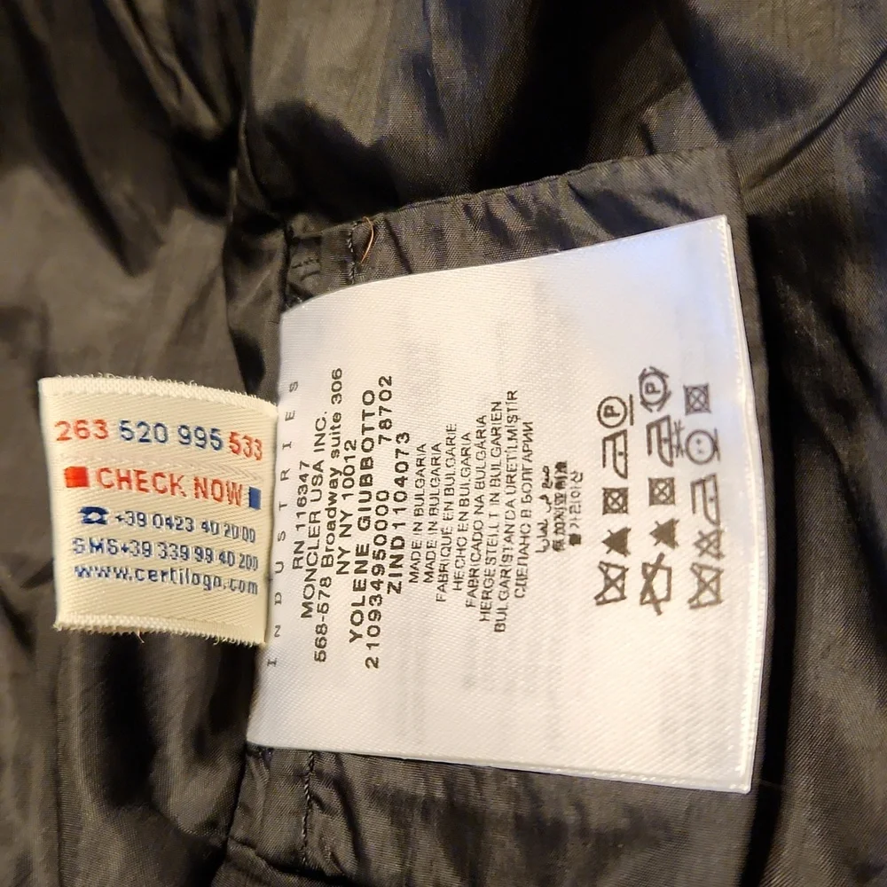 Moncler Women's Lightweight Black Nylon Jacket Size 3 - Picture 16 of 16